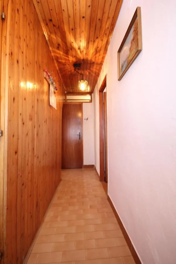 Tatil Evi Holiday House With Wifi Ustrine, Cres - 8037